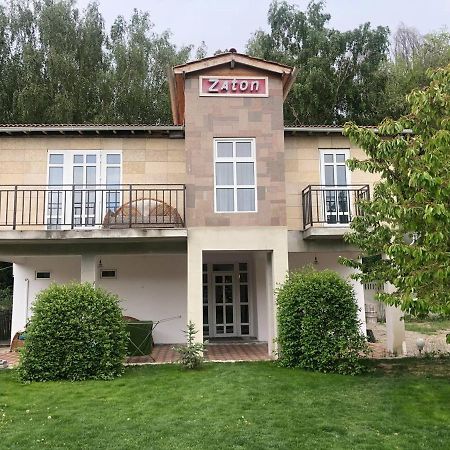 Zaton Guesthouse Cholpon-Ata Exterior photo