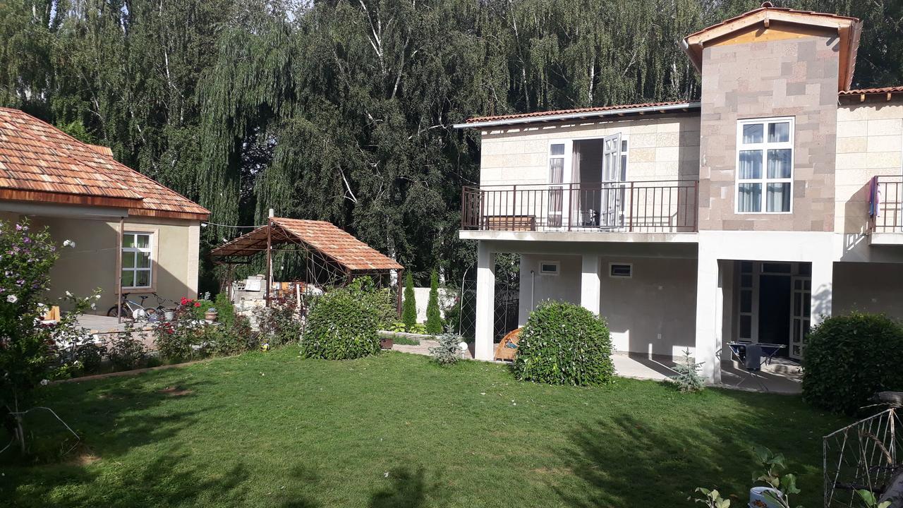 Zaton Guesthouse Cholpon-Ata Exterior photo